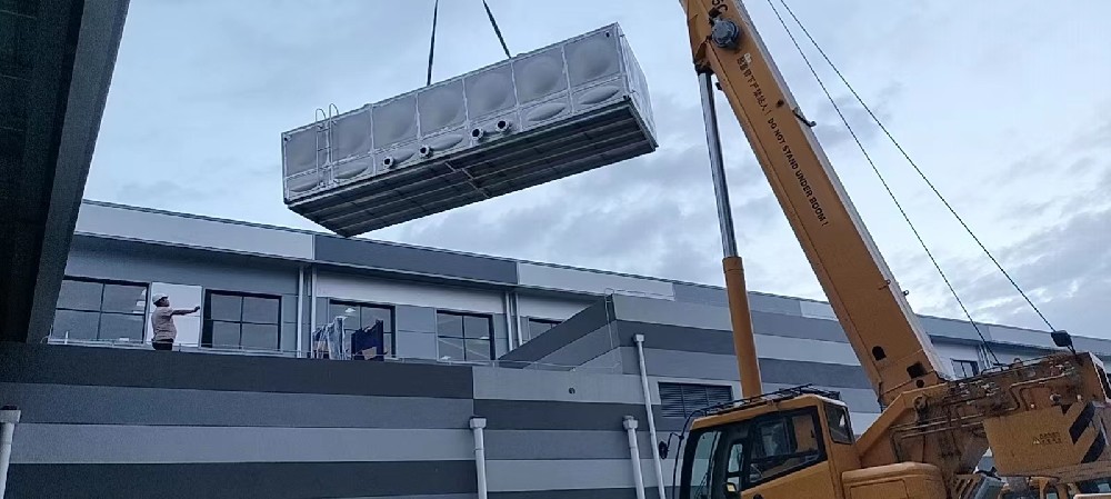 1666363389169733.jpg 1666350347140288.jpg