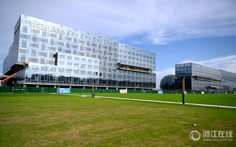 浙江长龙航空创新智能维保基地加紧建设清澈不锈钢水箱浙江清澈环保设备有限公司宁波不锈钢水箱厂家